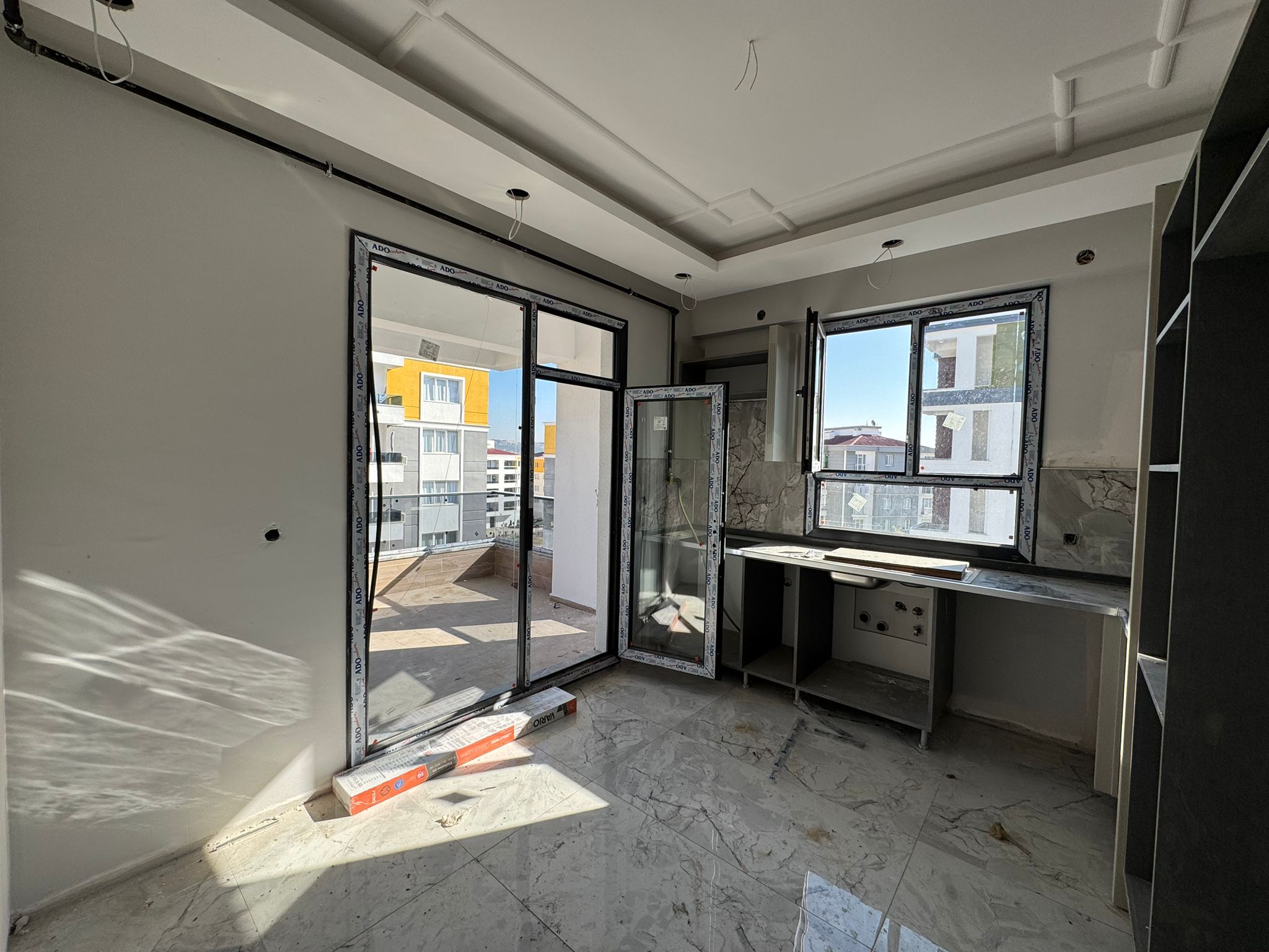 KAYA EMLAK'TAN 450 EVLERDE ACİL SATILIK 2+1 DAİRE